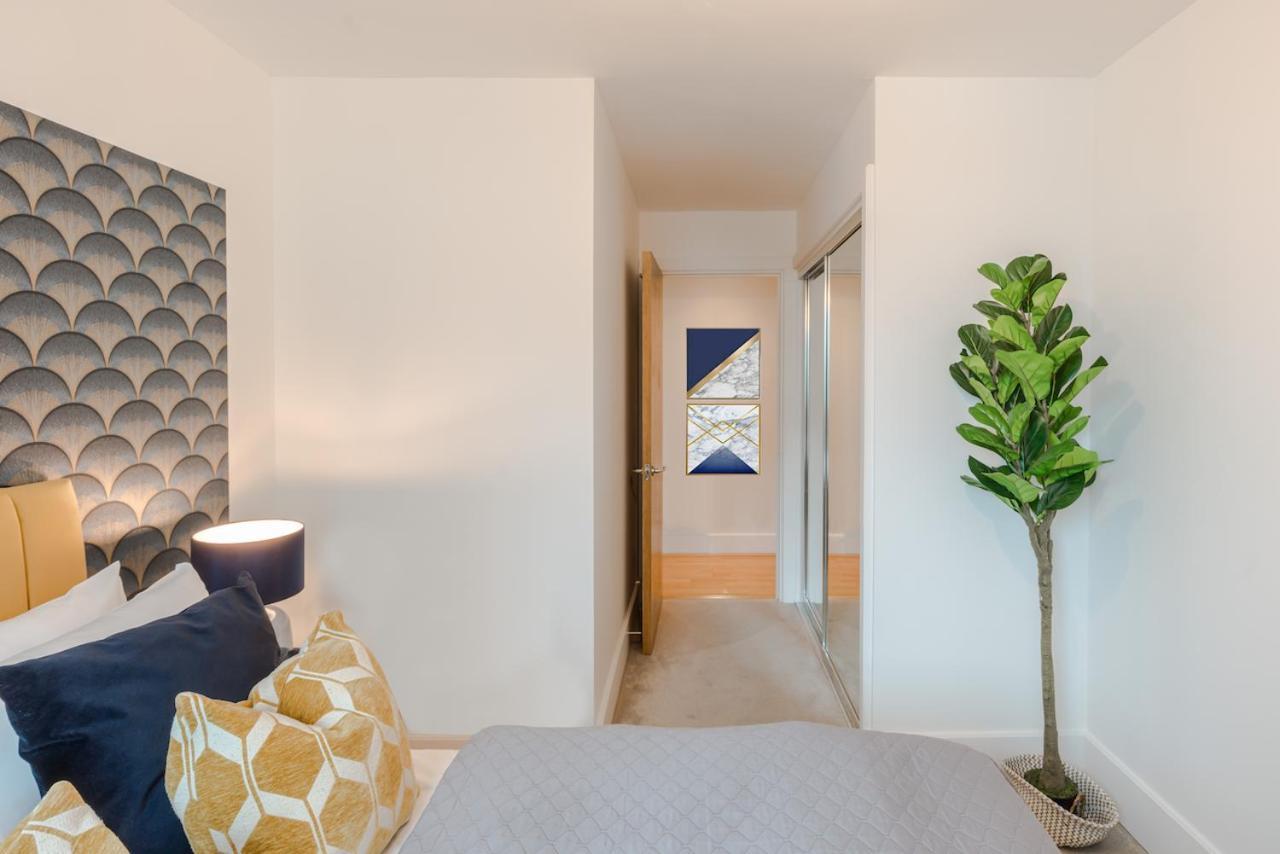 Best Thames View In Town! Large Luxxe Nomad Design Family Home London Eksteriør bilde