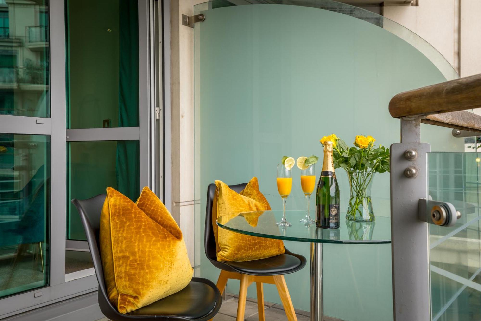Best Thames View In Town! Large Luxxe Nomad Design Family Home London Eksteriør bilde