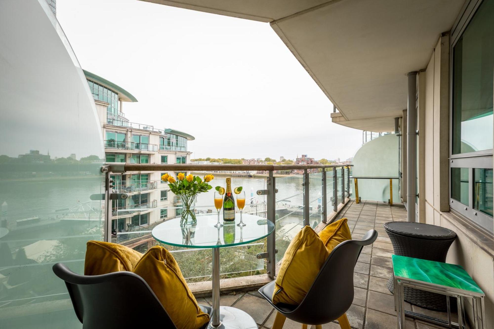 Best Thames View In Town! Large Luxxe Nomad Design Family Home London Eksteriør bilde